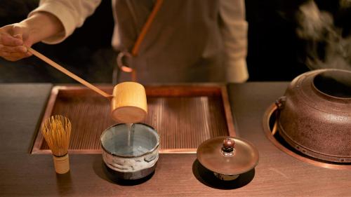 Image of THE THOUSAND KYOTO