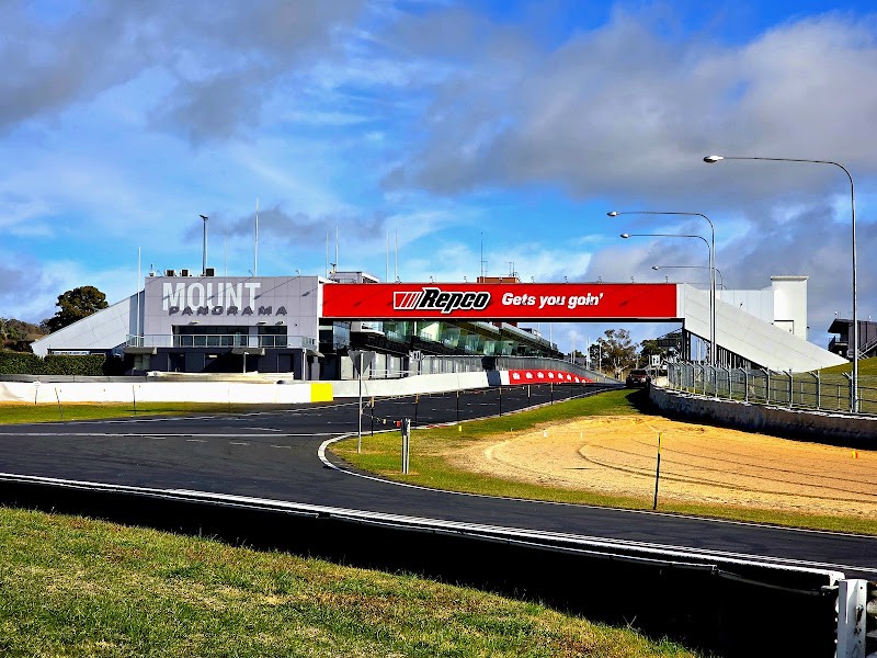 Image of Mount Panorama Motor Racing Circuit