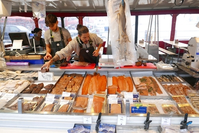 Image of Fish and flower market