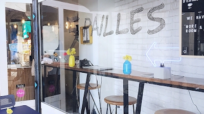 Image of 5 Pailles