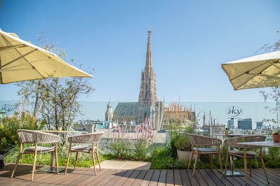 Image of SKY Bar im STEFFL