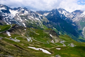 Best Scenic Drives in the Alps: Austria, Italy & Switzerland